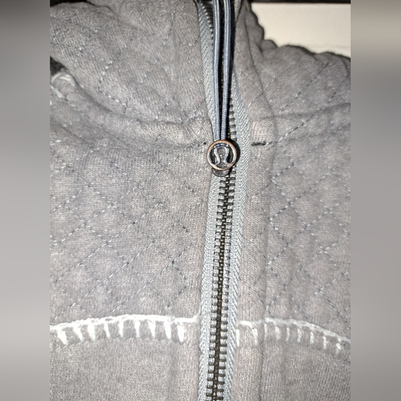 Rare limited edition lululemon sweater - Picture 4 of 12